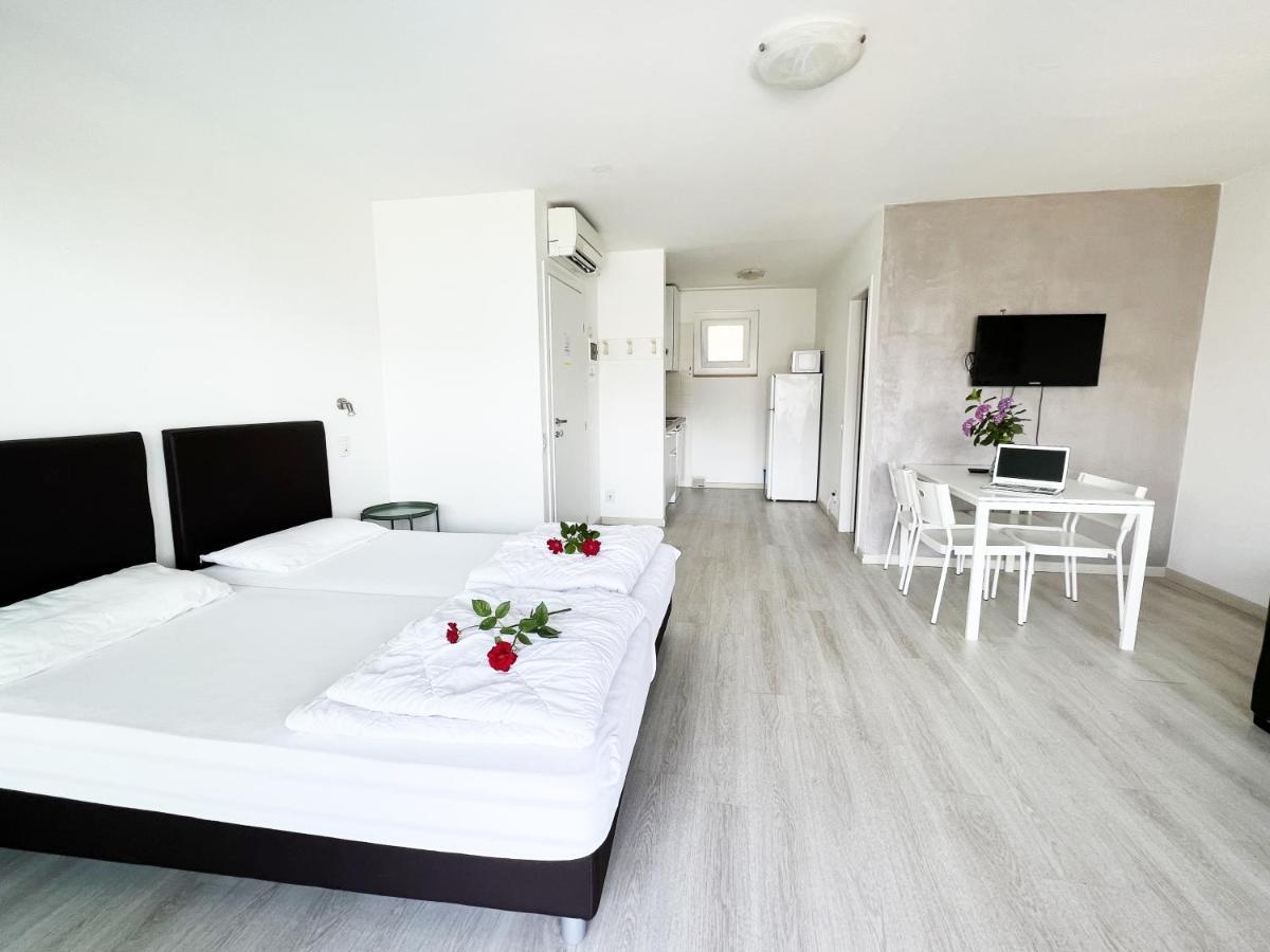 Residence Parco Lago Di Garda Malcesine Luaran gambar