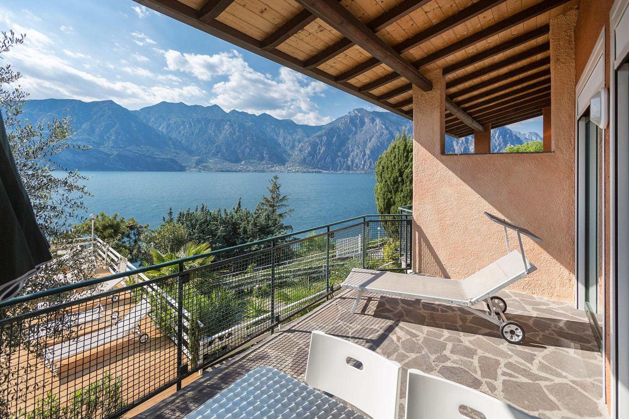 Residence Parco Lago Di Garda Malcesine Luaran gambar