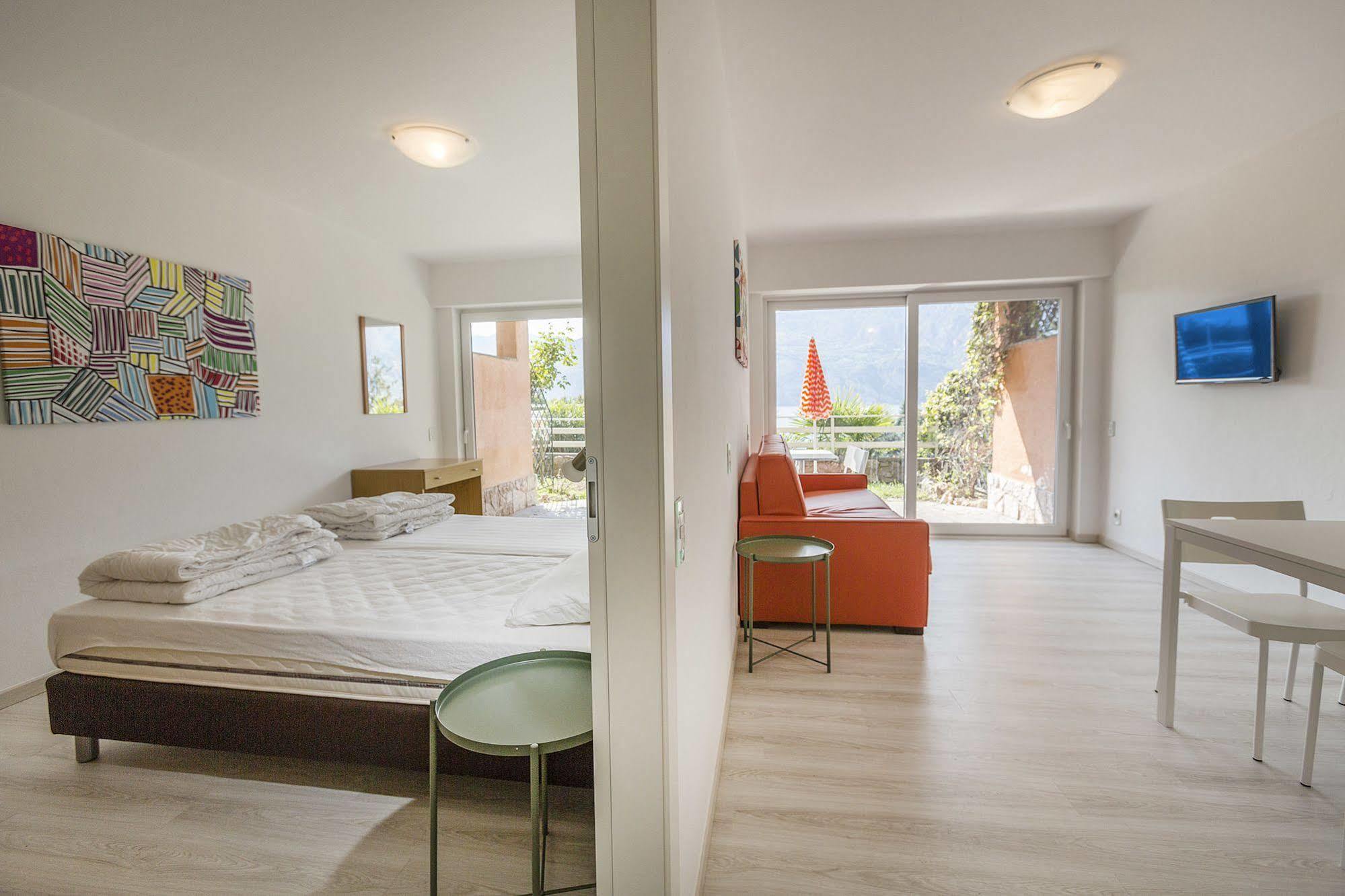 Residence Parco Lago Di Garda Malcesine Luaran gambar